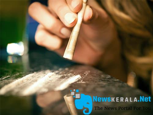 drugabuse-shutter94993600-blonde-snorting