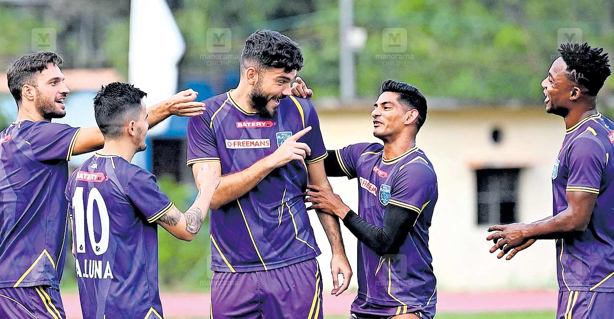 1727588256_kerala-blasters.jpg
