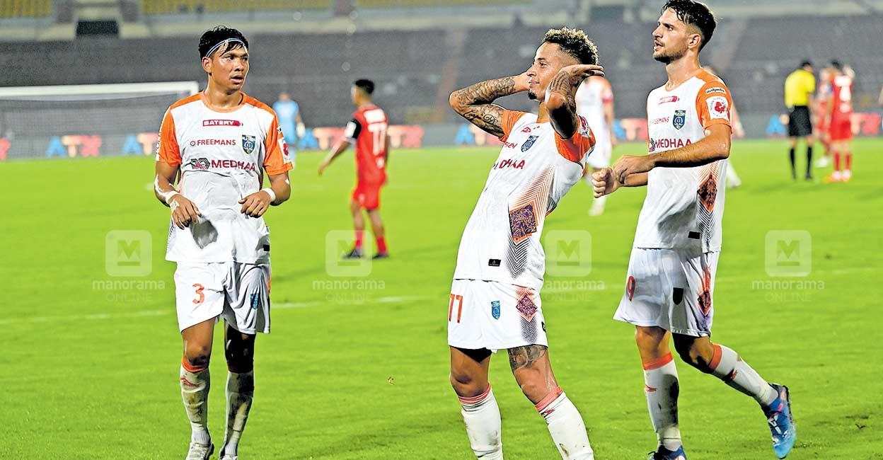 1727676568_kerala-blasters.jpg