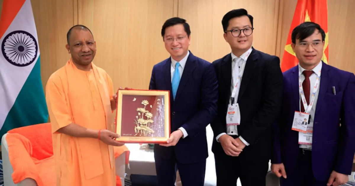 Yogi-Adityanath-meet-Vietnam-delegates-at-UPITS-2024-1727276914455_1200x630xt.jpg