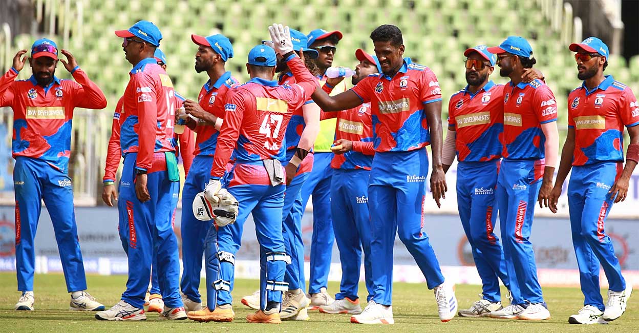 kollam-sailors-wicket-celebration.jpg