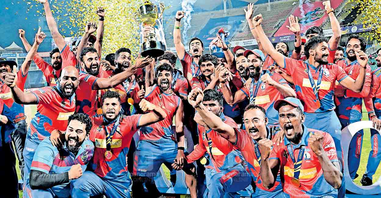 kollam-sailors.jpg