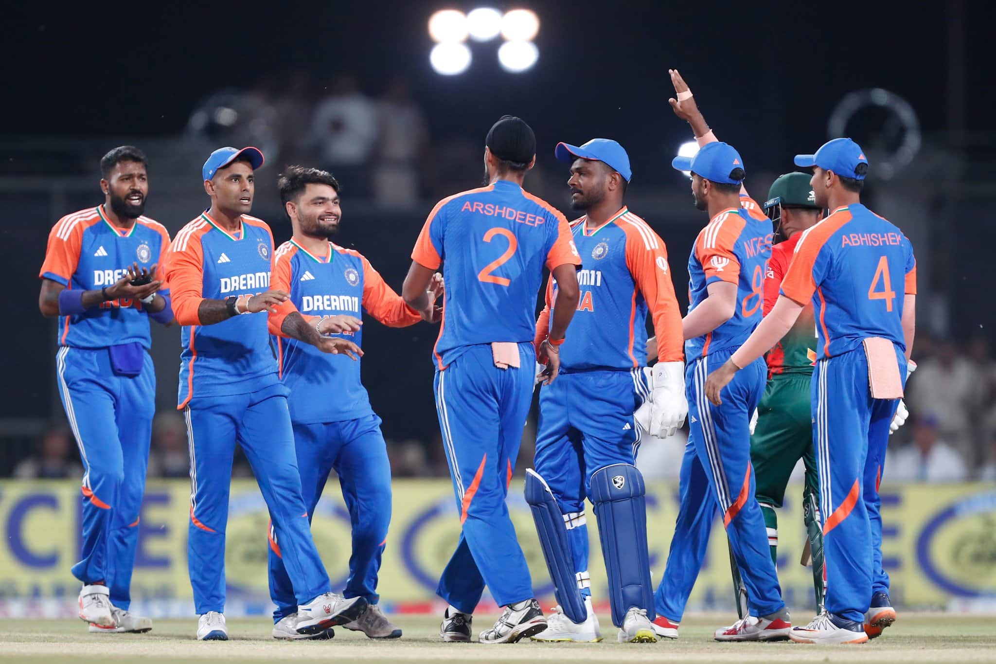 1728384806_ind-vs-ban-t20-7.jpeg