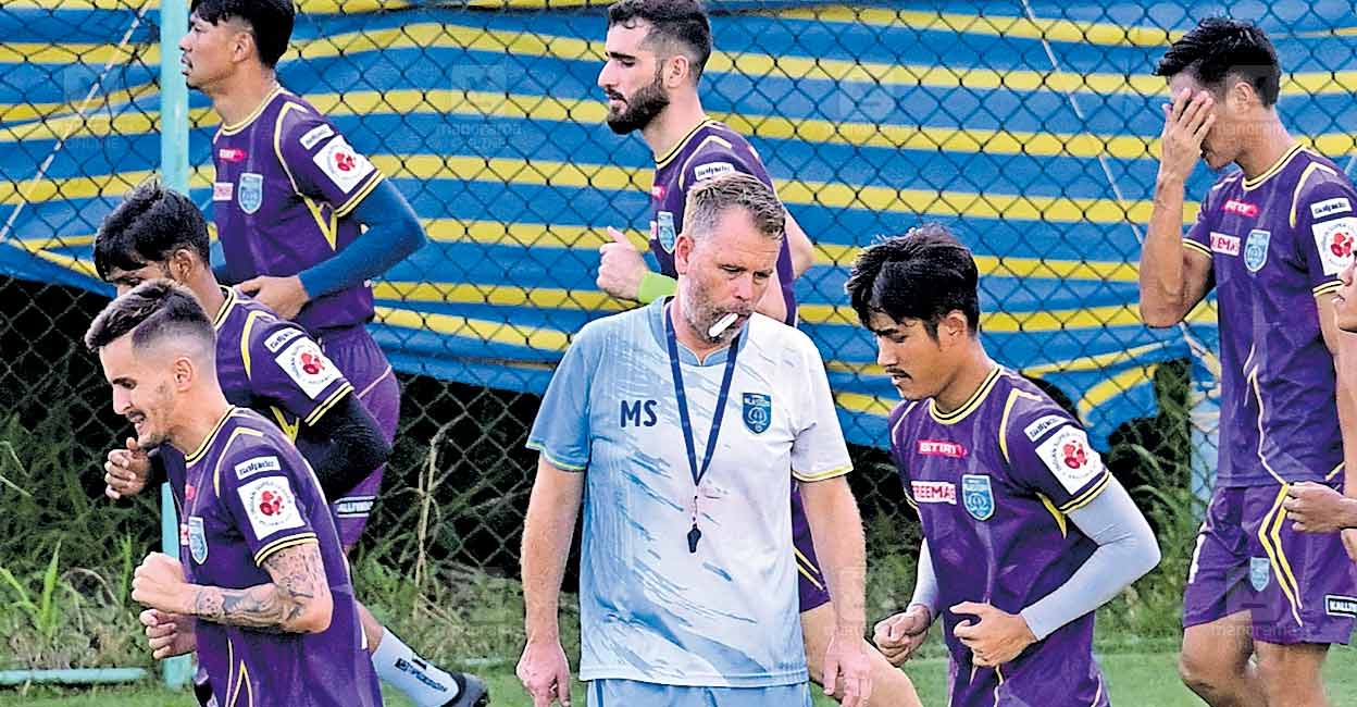 1729827027_kerala-blasters.jpg