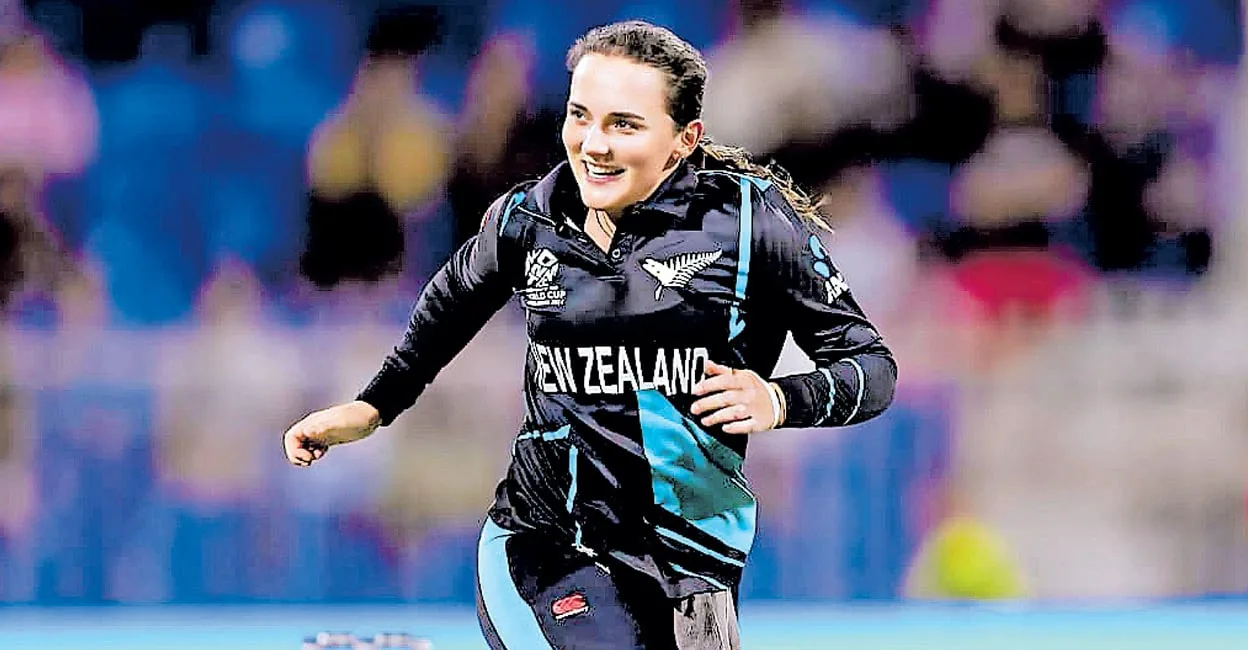 amelia-kerr-1.jpg