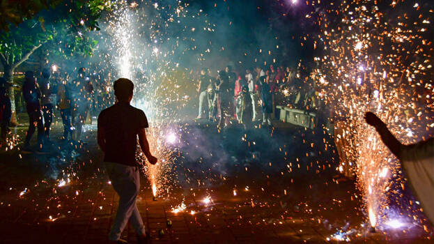 diwali-.1.2971229.jpg