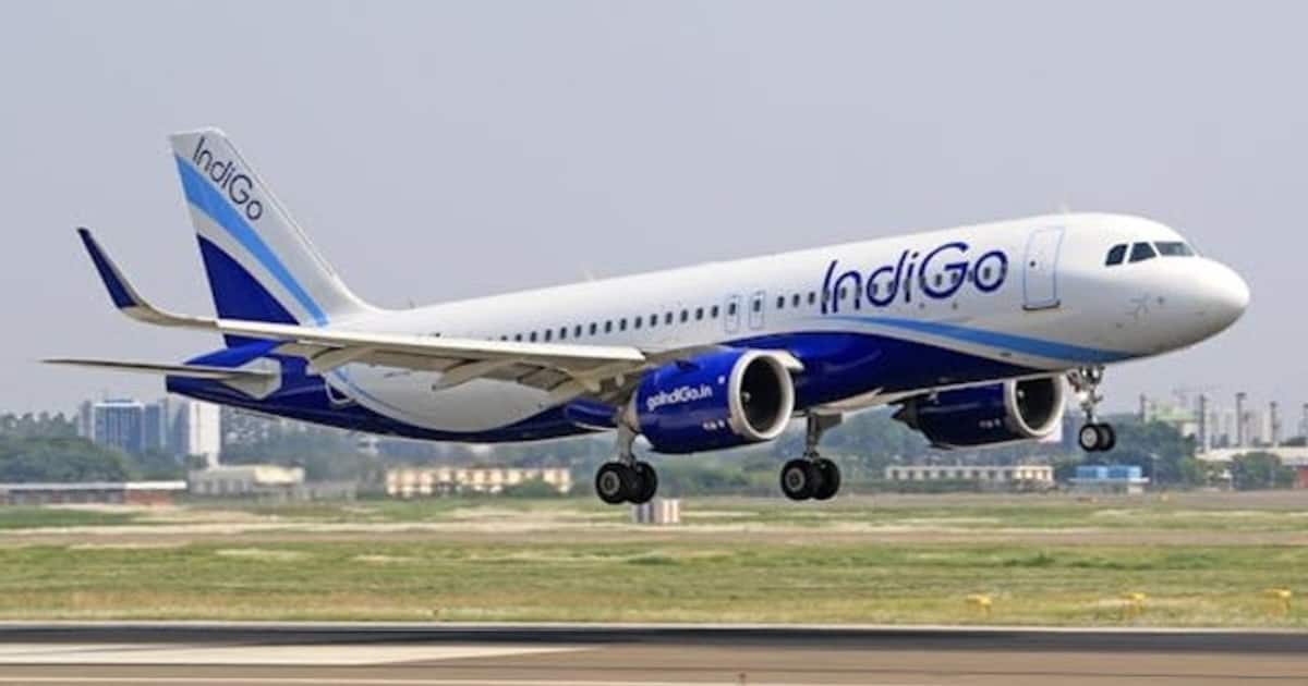 free-photo-of-plane-taking-off-from-the-airport_1200x630xt.jpg