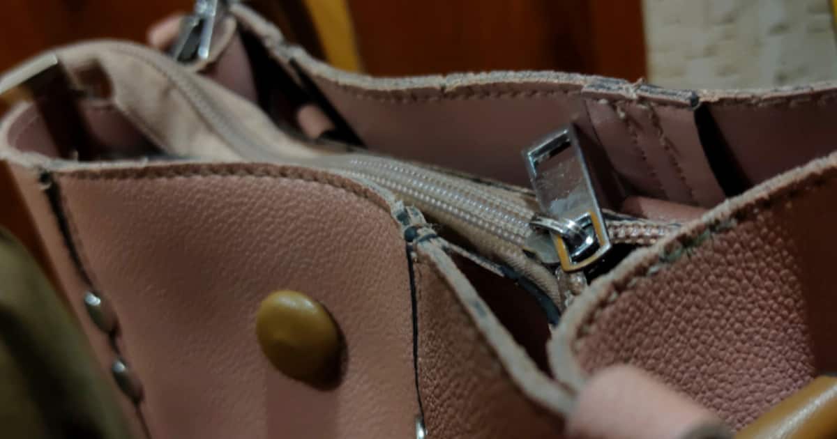 hand-bag_1200x630xt.jpg