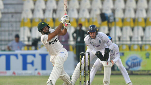 pak-vs-eng.1.2943000.jpg