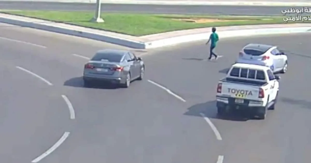 uae-road-crossing_1200x630xt.jpg