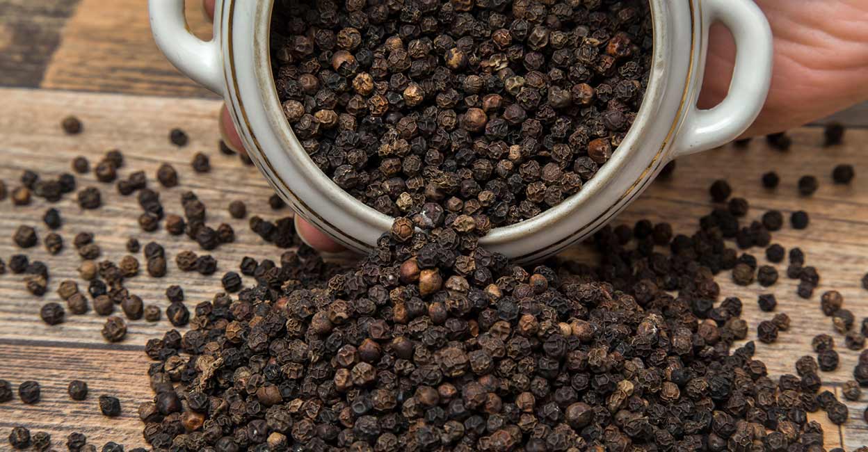 1732099051_black-pepper.jpg