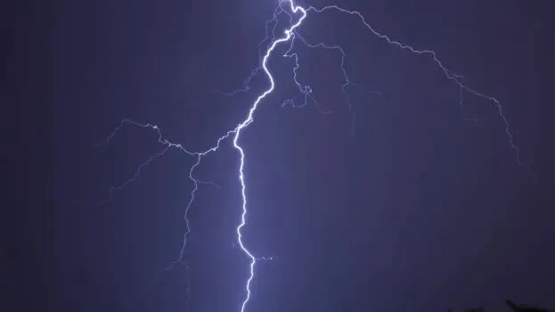 lightening.1.2987841.jpg