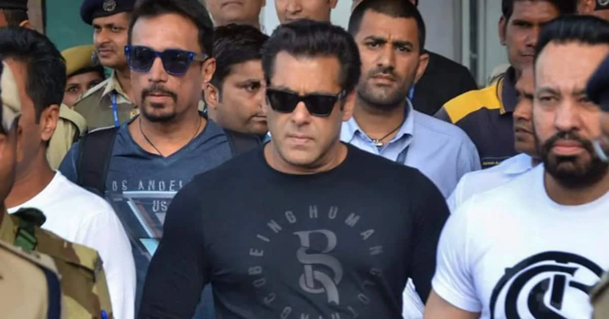 salman-khan-under-tight-security-1729050670590_1200x630xt.jpg