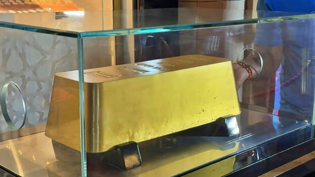 gold.1.3041031.jpg