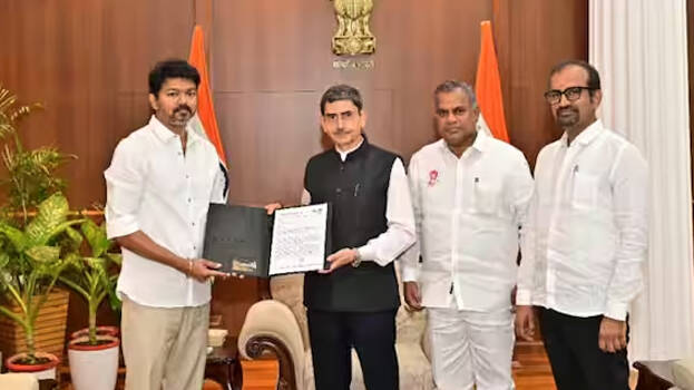 vijay.1.3068199.jpg