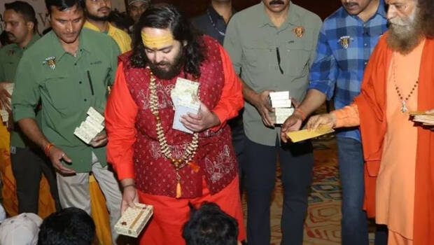 ambani-family.1.3141920.jpg