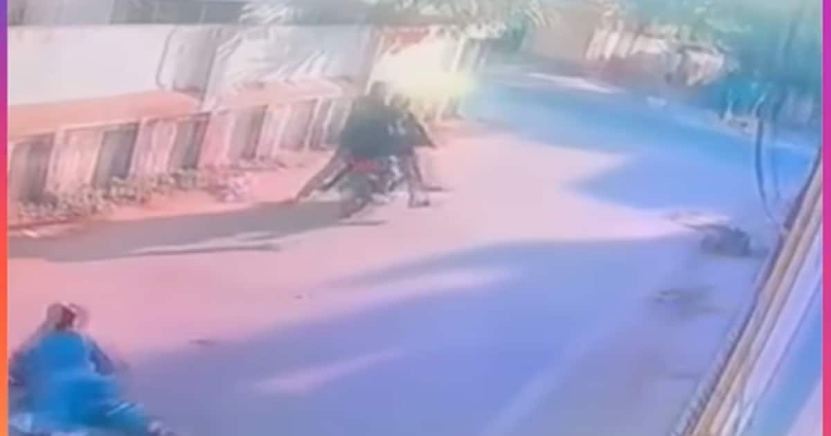 അമ്മക്കൊപ്പം സ്കൂൾബസ് കാത്തുനിൽക്കുന്നതിനിടെ മുളകുപൊടിയെറിഞ്ഞ് 6 വയസുകാരനെ തട്ടിക്കൊണ്ടുപോയി, സംഭവം ഗ്വാളിയറിൽ