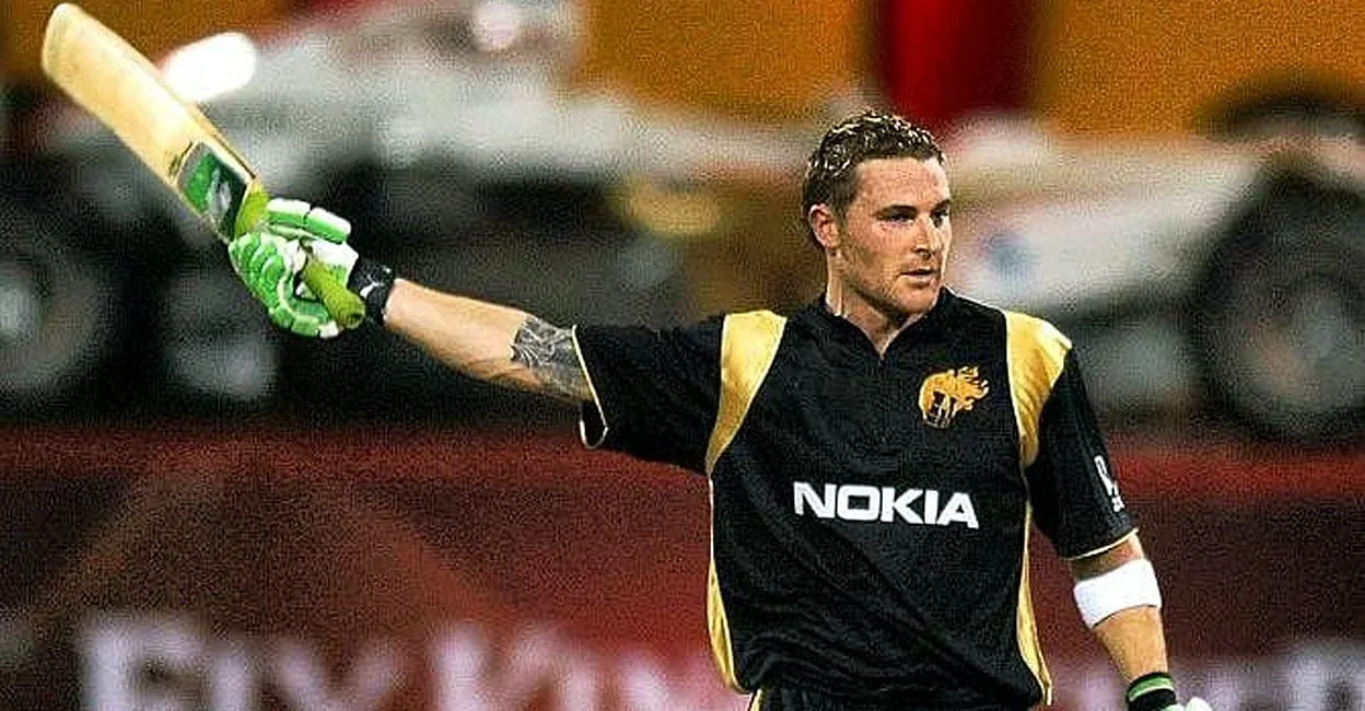 brendon-mcCullum-century.jpg