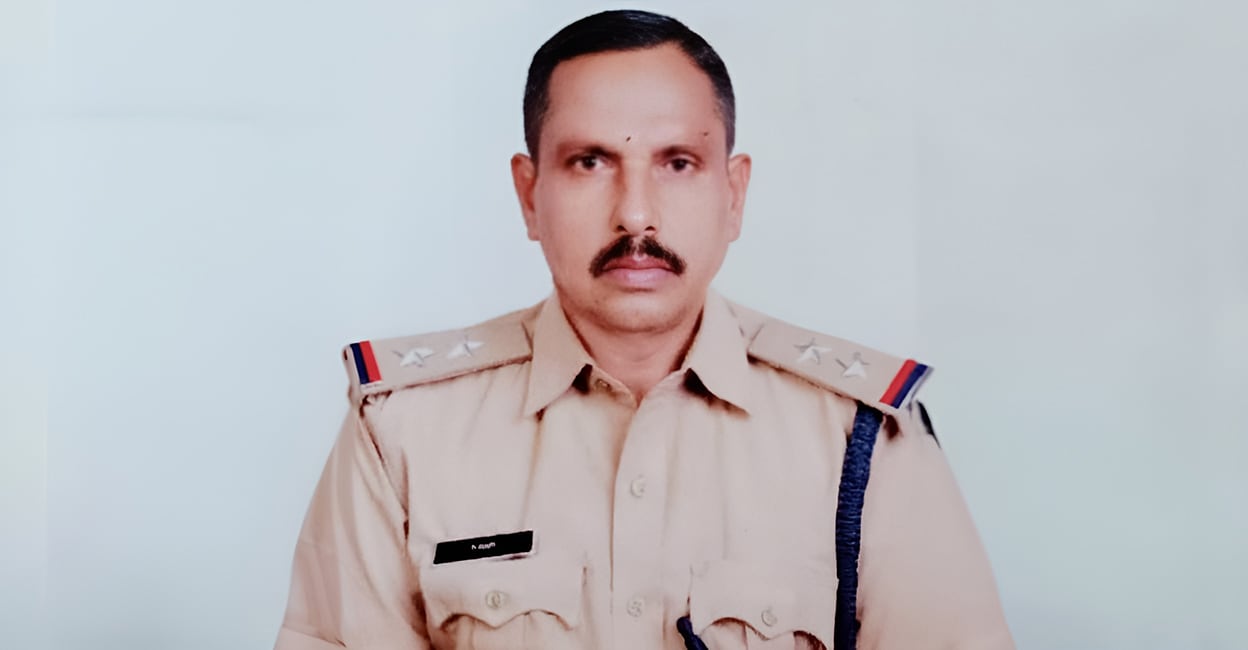 chirayinkeezhu-kerala-police-officer-found-hang-at-home.jpg