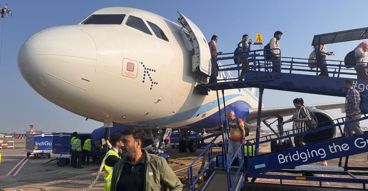 indigo-flight-cancel-tvm-2403.jpg
