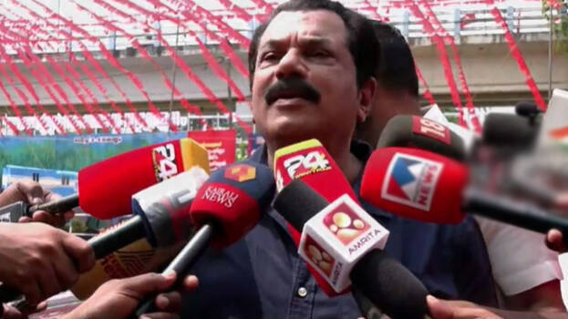 kollam-mukesh-mla.1.3173453.jpg