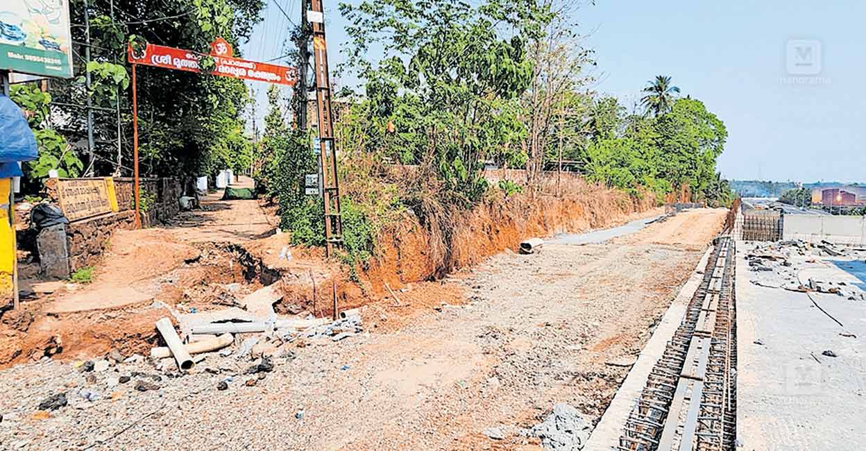 kozhikode-vengara-road-construction.jpg
