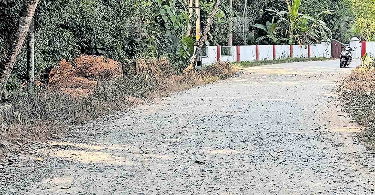 piravom-road-damage.jpg