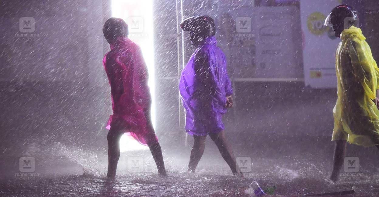 pooram-rain.jpg