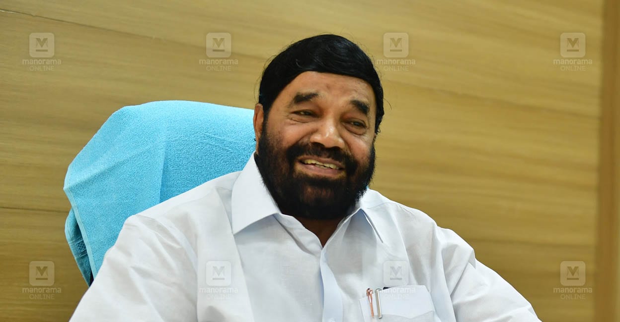 vn-vasavan-sabarimala-2.jpg