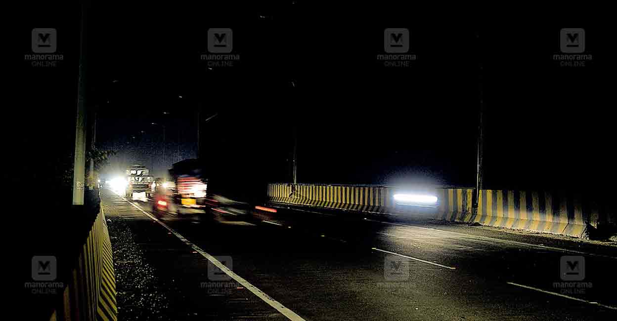 alappuzha-street-light-issue.jpg