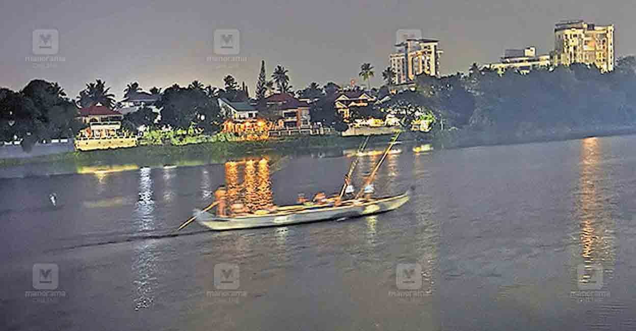 aluva-gold-sand-mining-1.jpg