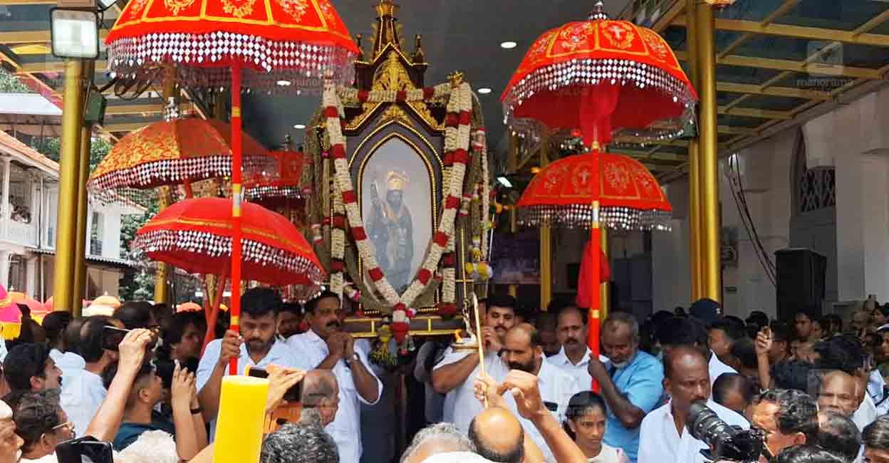 aruvithura-church-feast-1.jpg