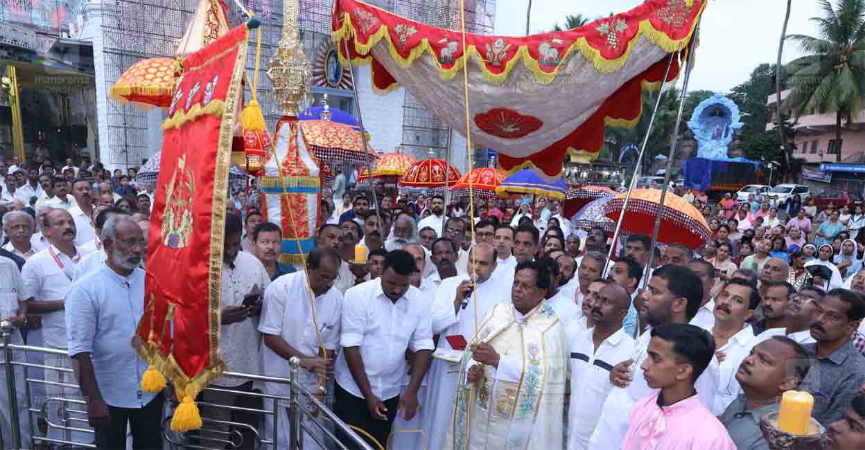aruvithura-thirunal-1.jpg