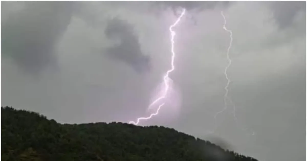 bihar-lightning_1200x630xt.jpg