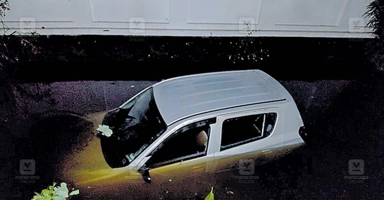 car-accident-kuttanad.jpg