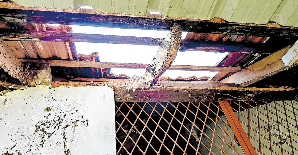 ekm-aluva-robbery.jpg