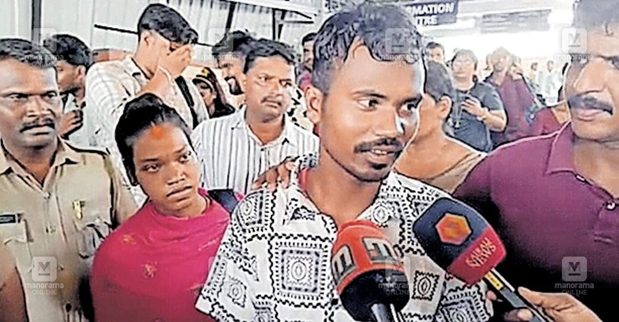 ernakulam-nidhi-parents.jpg