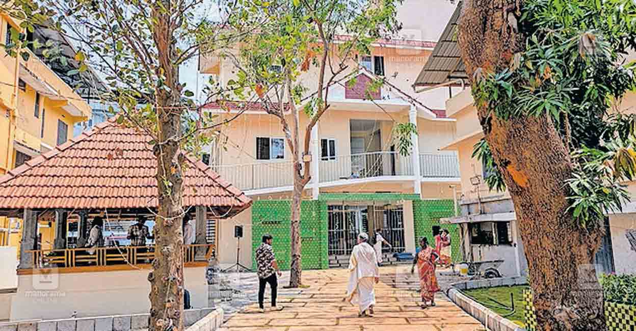 guruvayur-temple-high-tech-cowshed-1.jpg