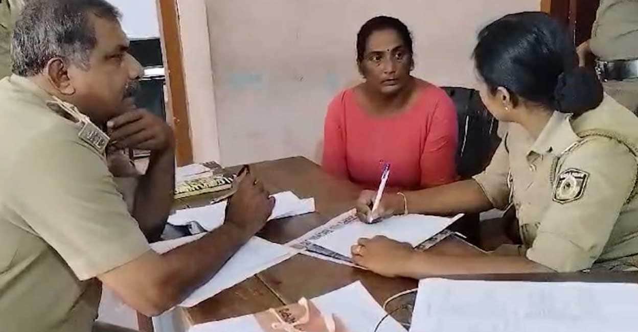 idukki-gold-theft-mother-arrested.jpg