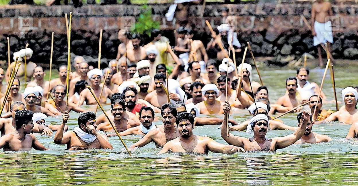 kannur-payyanur-temple-festival.jpg