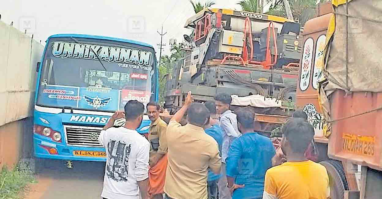 kasargod-traffic-jam.jpg