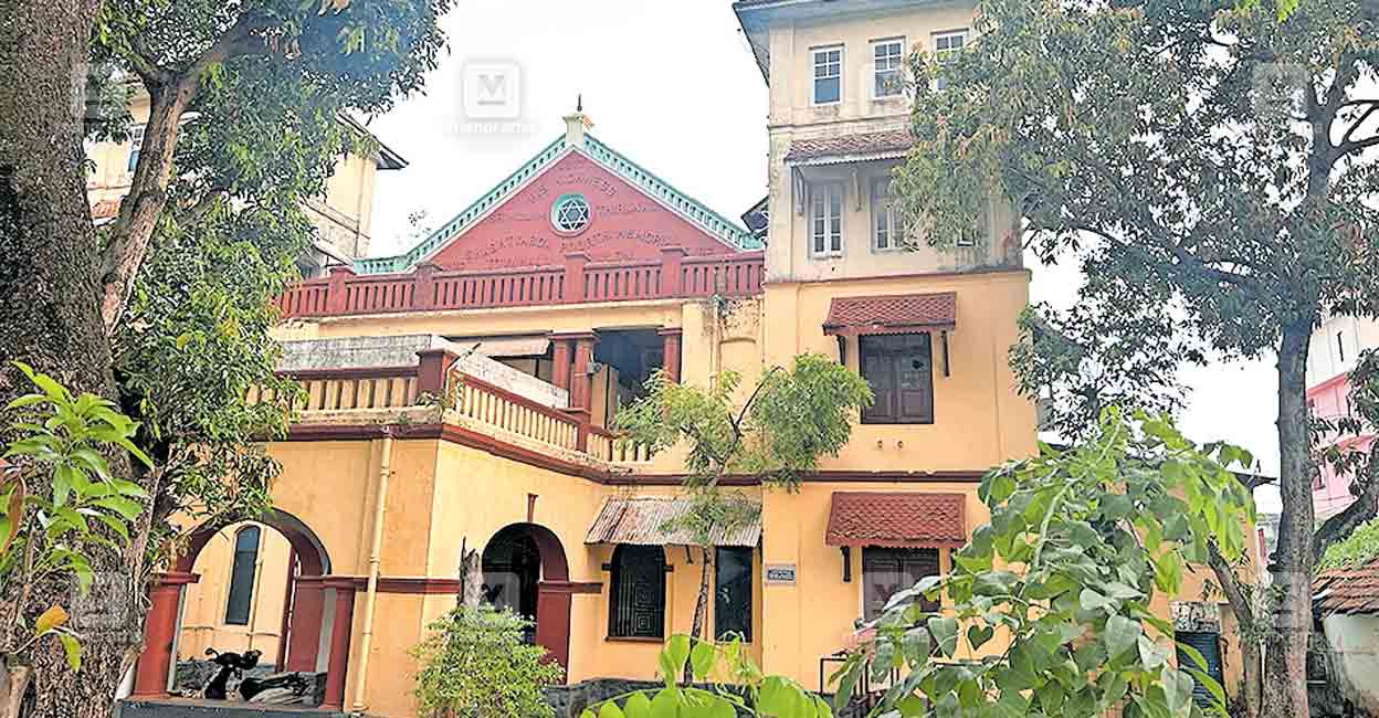 kollam-palace.jpg
