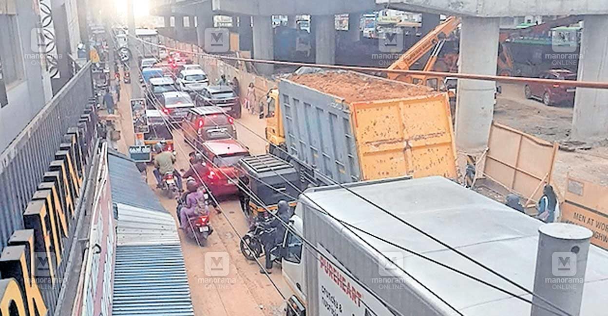 kottiyam-jn-traffic.jpg