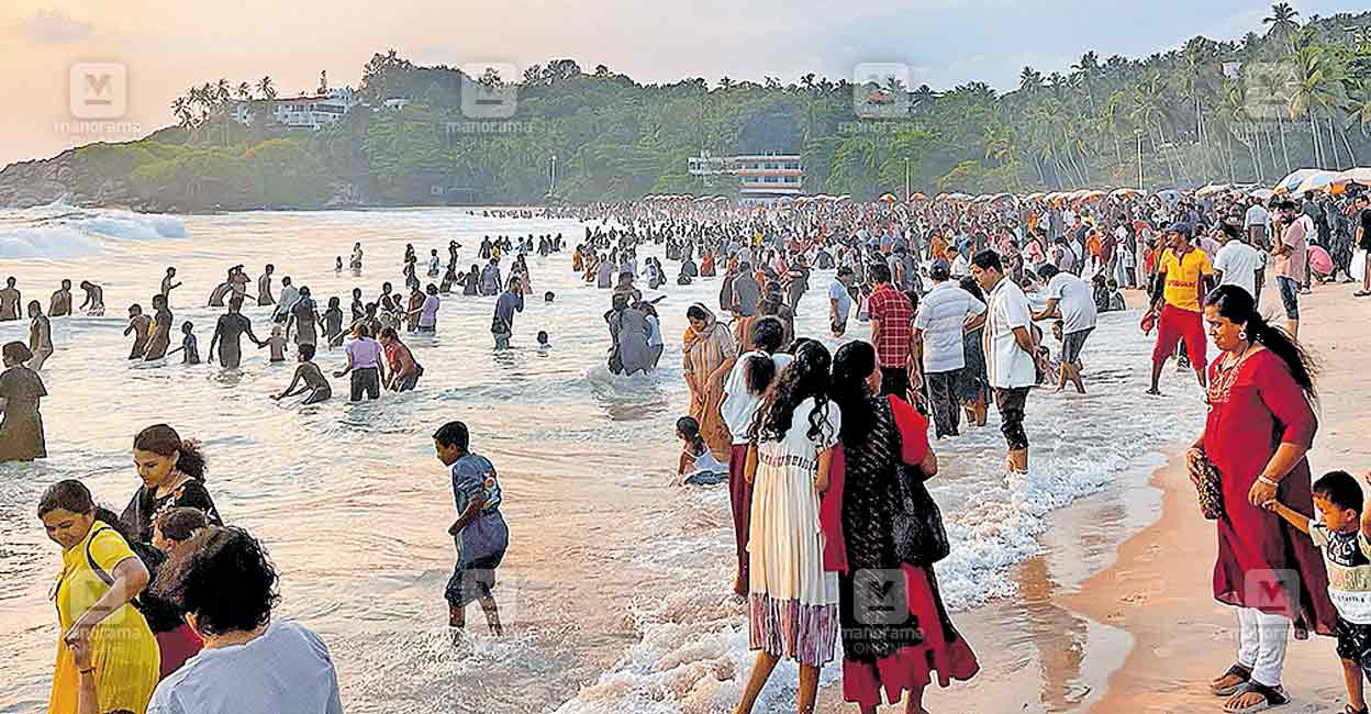 kovalam-beach.jpg
