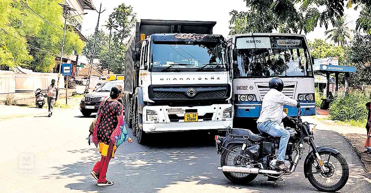 lorry-ksrtc.jpg