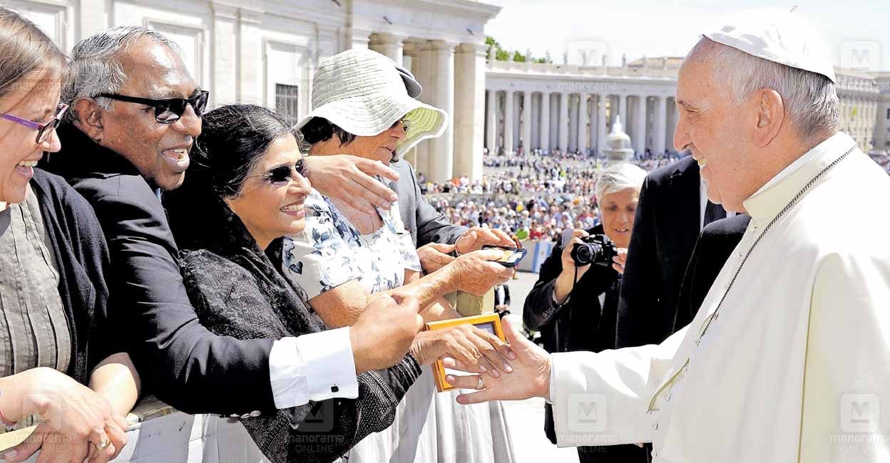 mammen-mathew-pope-francis.jpg