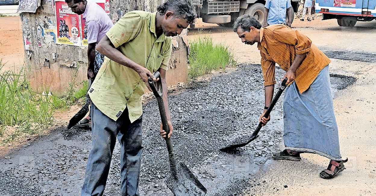 pathanamthitta-road-fixing.jpg