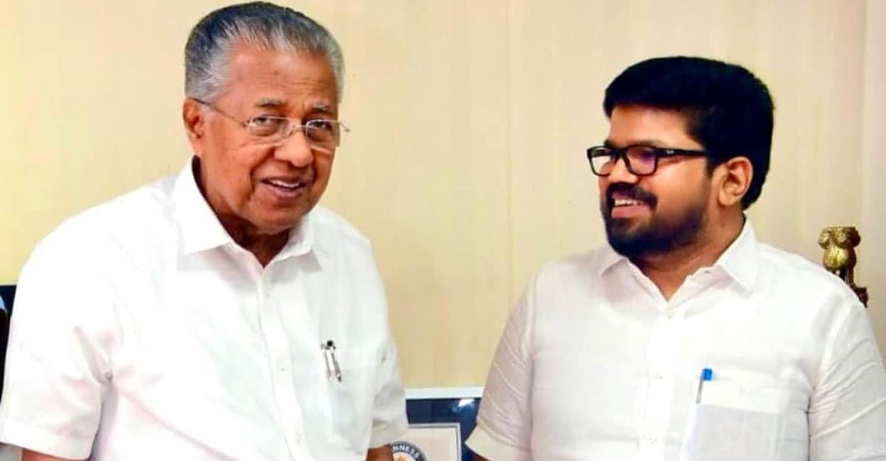 pinarayi-vijayan-kk-ragesh-1504.jpg