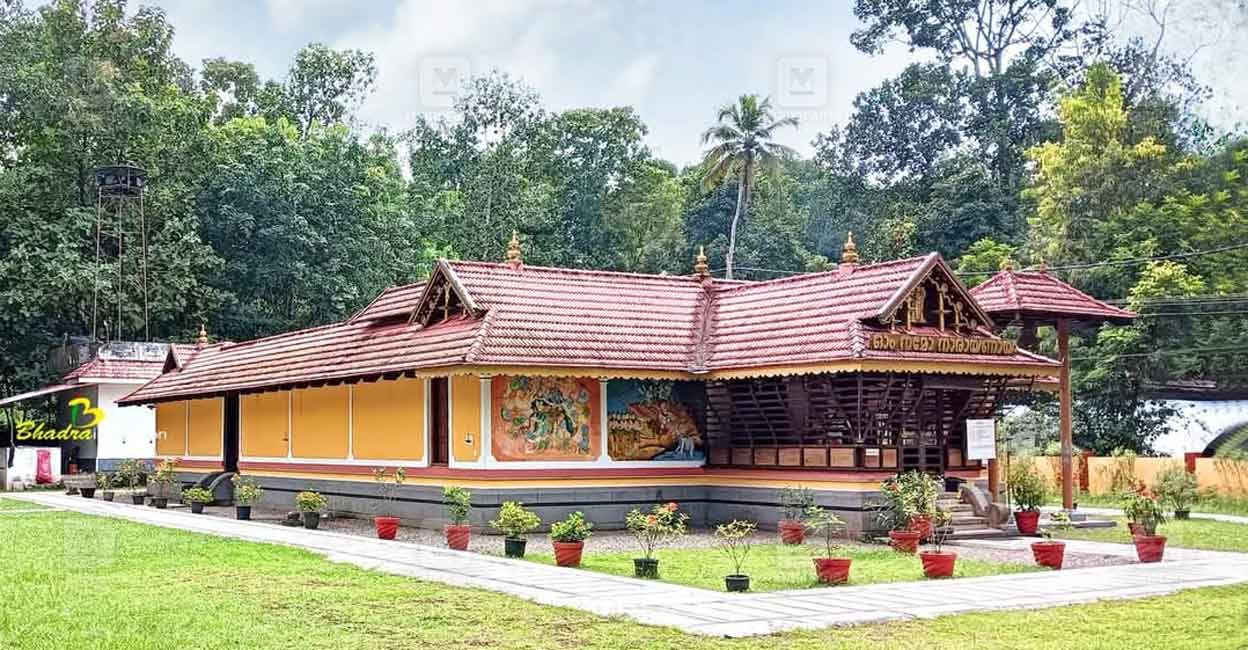 poothakuzhi-sree-krishna-swami-vishukani.jpg