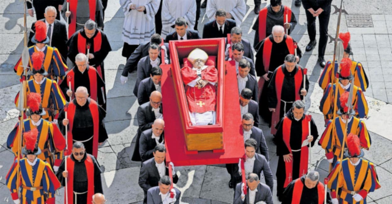 pope-francis-deadbody.jpg